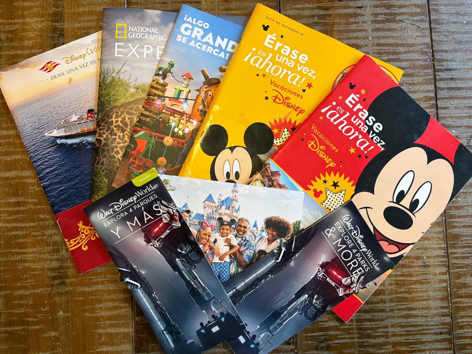 Disney vacation guides — Disney Destinations